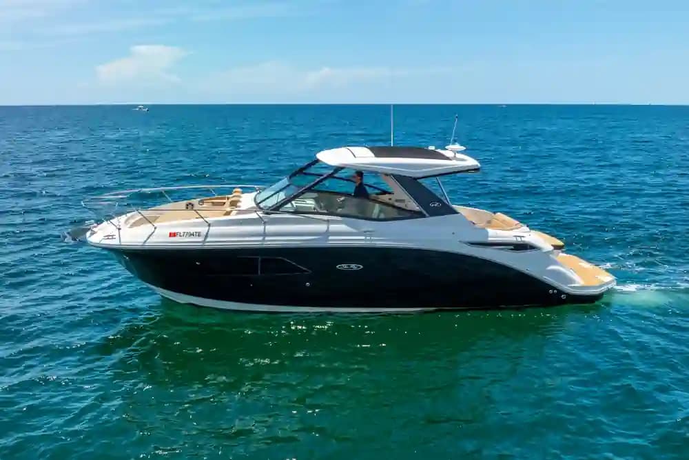 Sea Ray Sundancer 320 for Sale