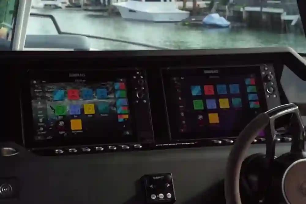 2023 Axopar 37 XC Cross Cabin a la venta en Miami, Florida Center Console 2