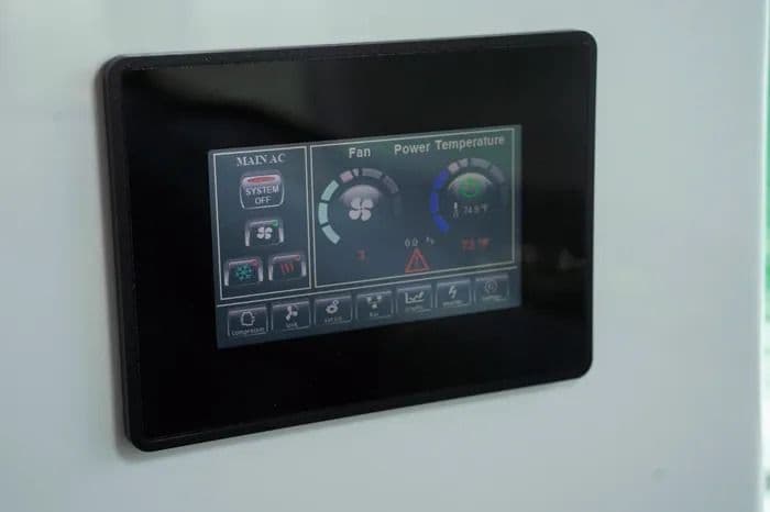 2023 Axopar 37 XC Cross Cabin a la venta en Miami, Florida Center Console 4