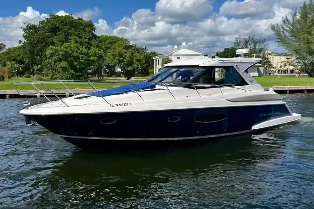 Regal 42 Sport Coupe à vendre