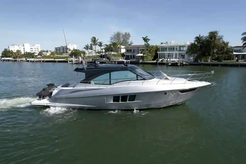 Cruisers Yachts 45 Cantius a la venta