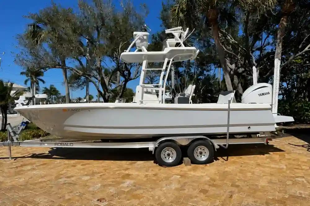 Robalo Cayman 246 SD in vendita