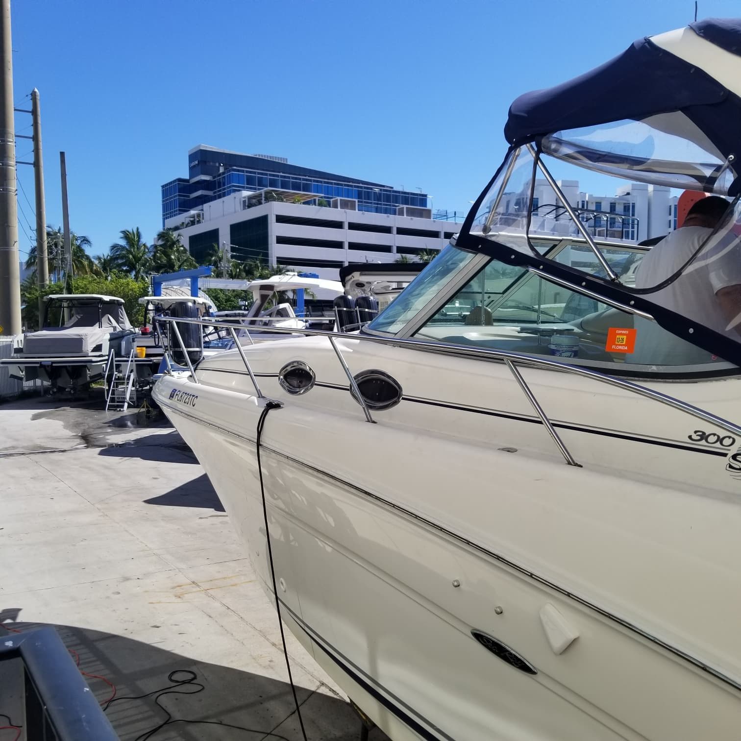 Sea Ray 300 Sundancer for Sale