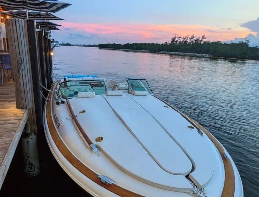 Chris-Craft Corsair 32 te koop