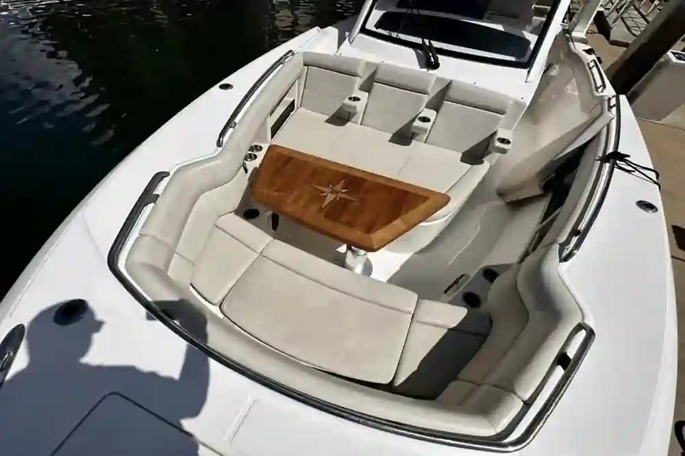 Boston Whaler 350 Realm for Sale