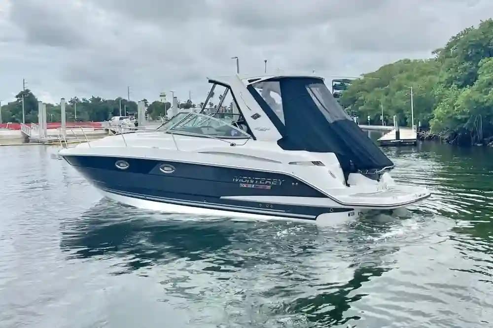 Monterey 335 Sport Yacht for Sale