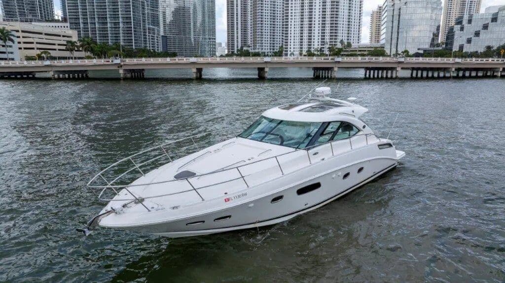 Sea Ray 43 Sundancer for Sale