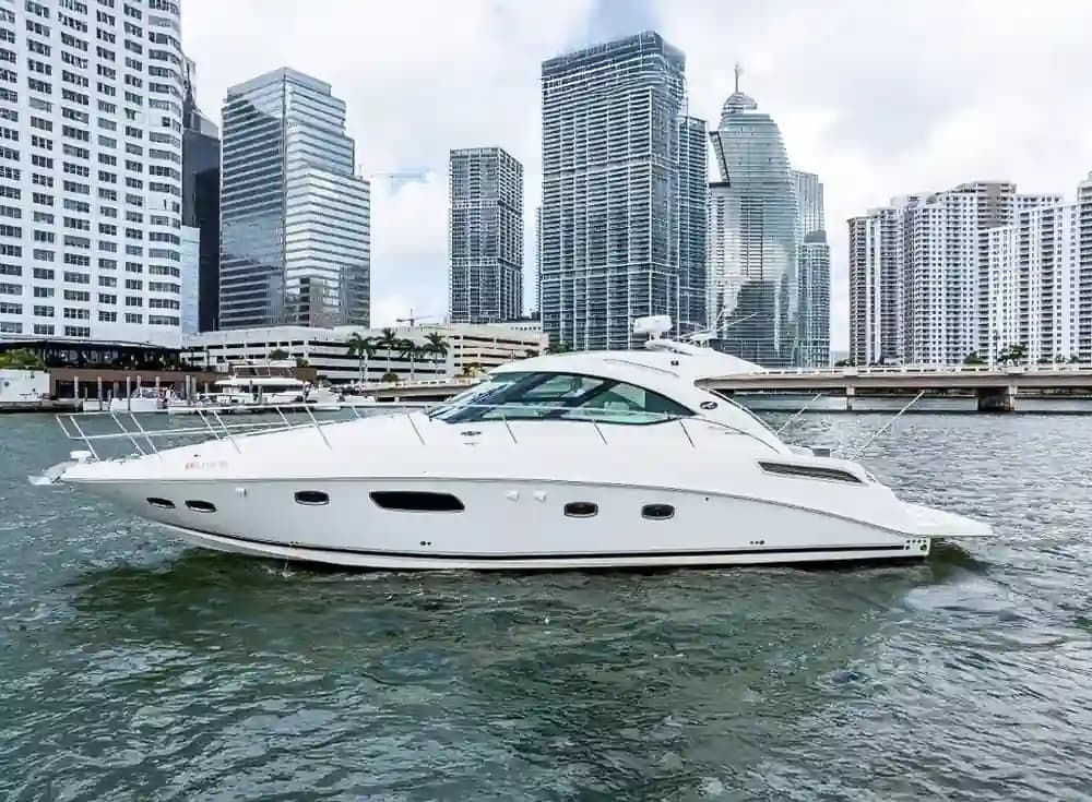 Sea Ray 43 Sundancer for Sale