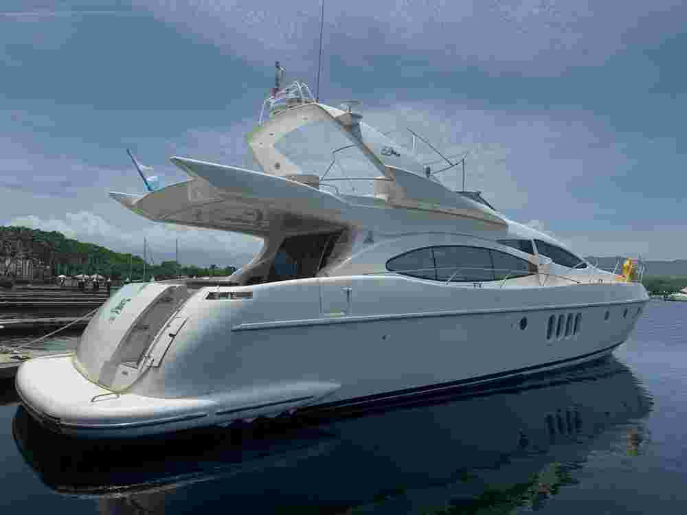 2001 Azimut 68 Plus