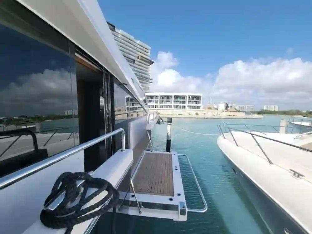 Sunseeker 86 Yacht te koop