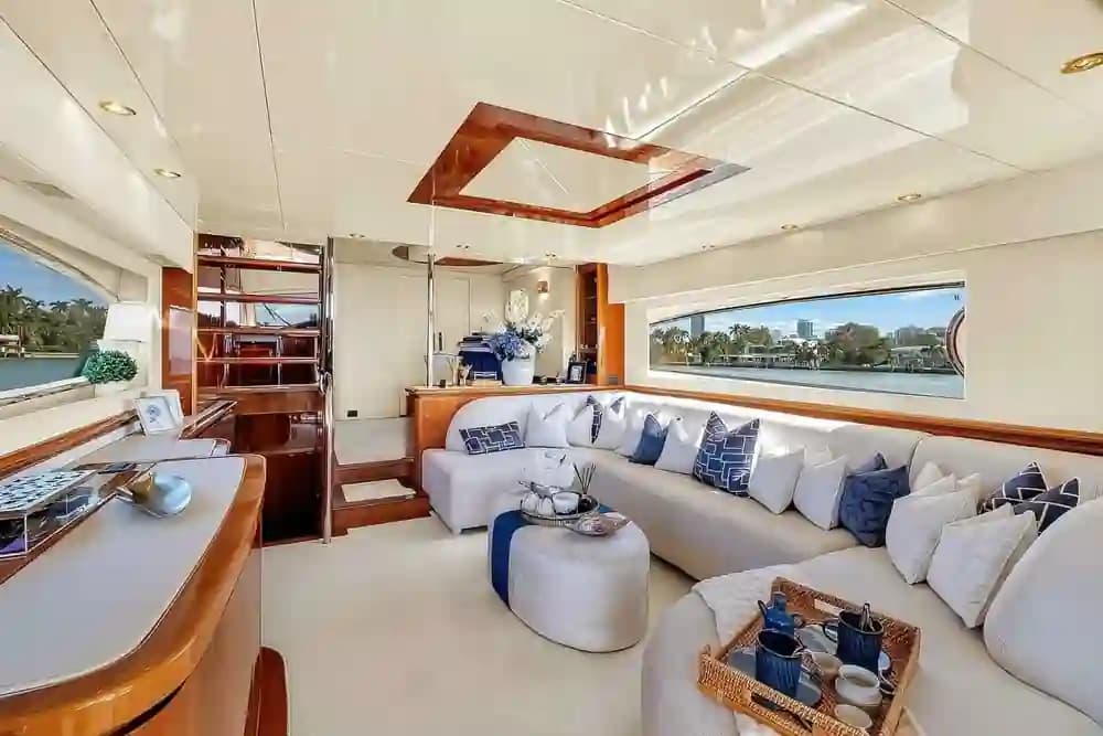 2003 Gianetti 86 for Sale in Miami, Florida Flybridge 3