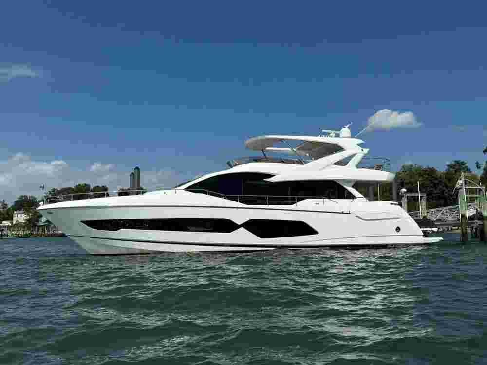 2021 Sunseeker 76 Yacht
