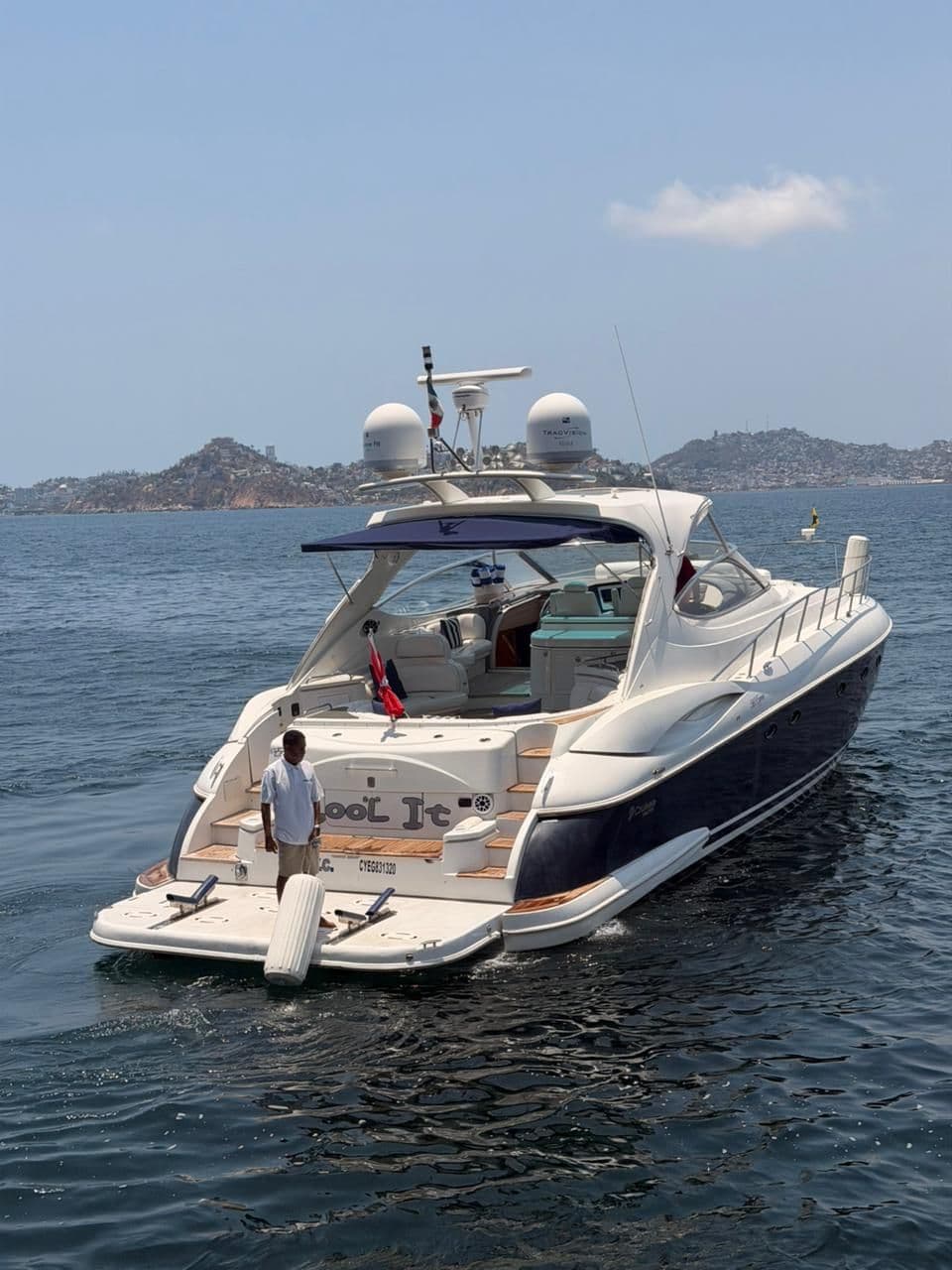 Cruisers Yachts 560 Express for Sale