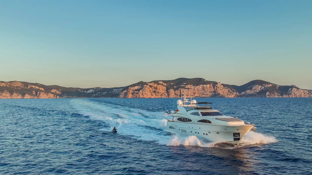 2005 Astondoa 102 GLX for Sale in Altea, ES Motor Yacht 5