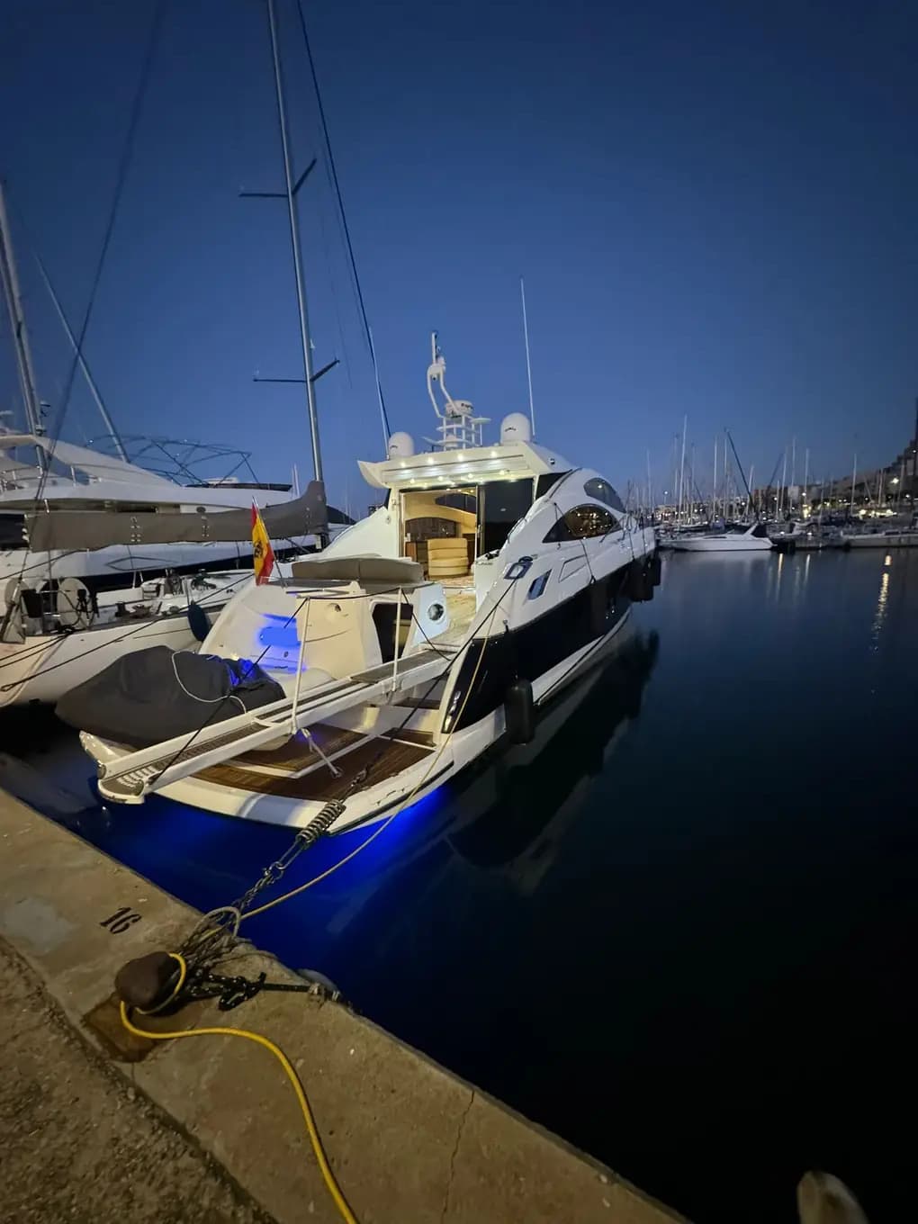 2007 Sunseeker Predator 62 for Sale in Altea, ES Motor Yacht 2