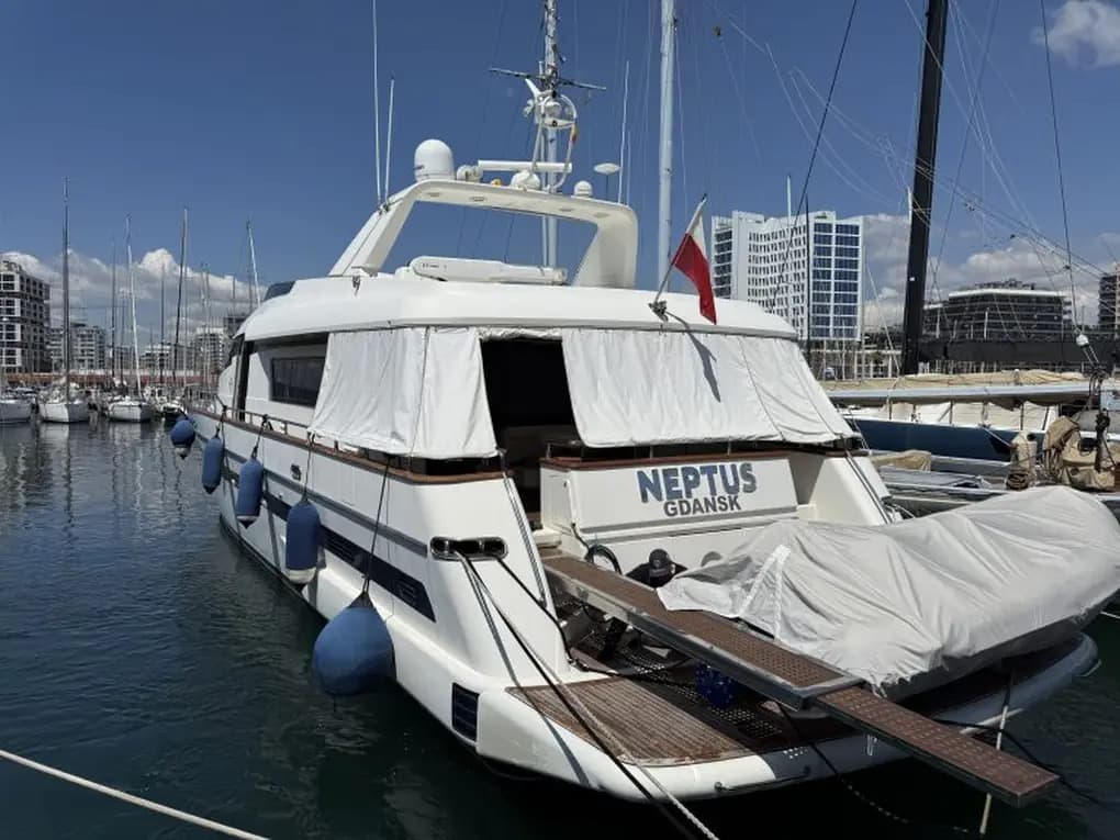 1999 Sanlorenzo SL82 for Sale in Altea, ES Flybridge