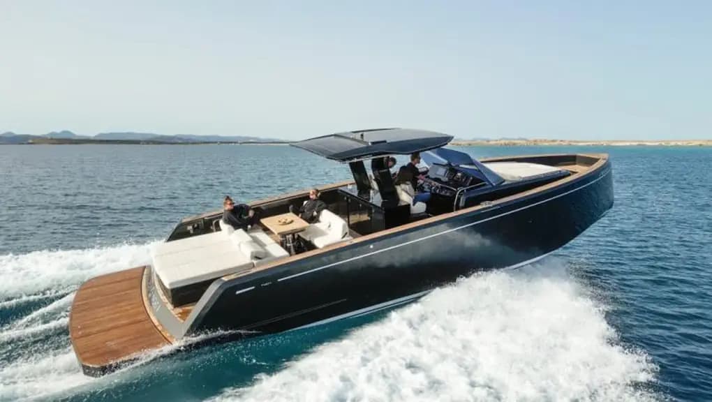 2017 Pardo Yachts P43 for Sale in Altea, ES Walk-around Boats