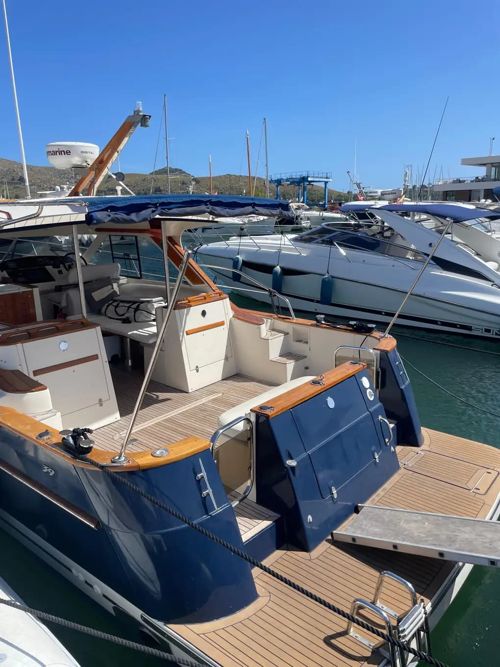 2000 ACM Mystic 39 for Sale in Altea, ES Motor Yacht 4