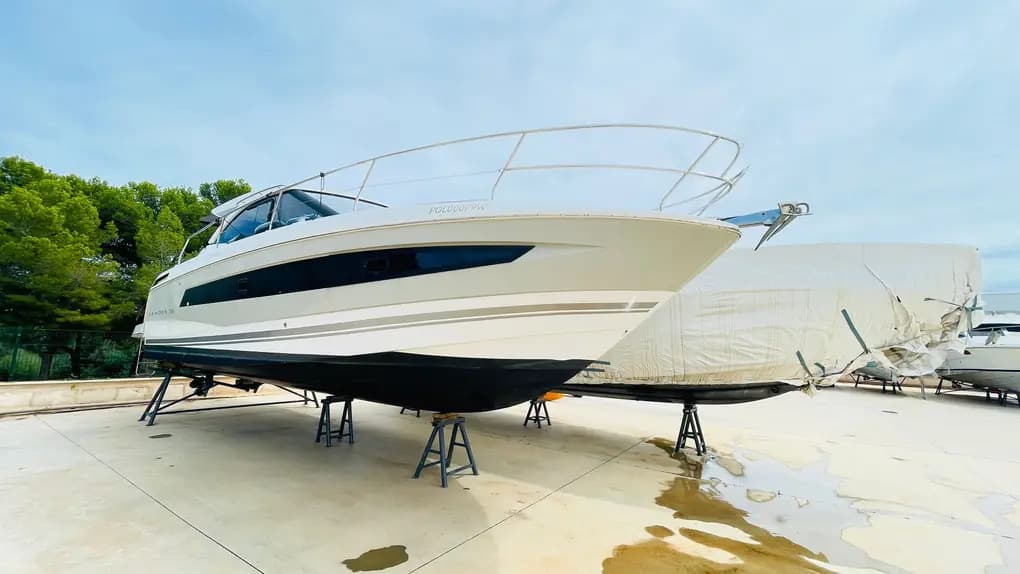 2016 Jeanneau Leader 36 for Sale in Altea, ES Express Cruiser 2