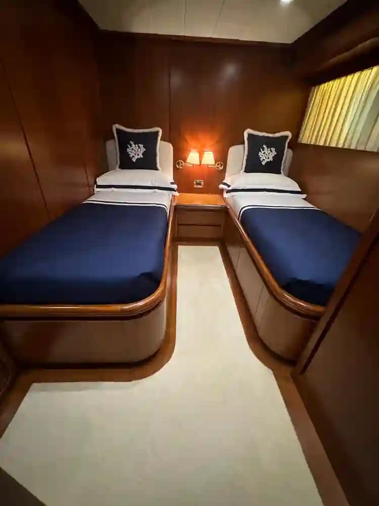 2008 Diano 29 for Sale in Sanremo, IT Motor Yacht 4