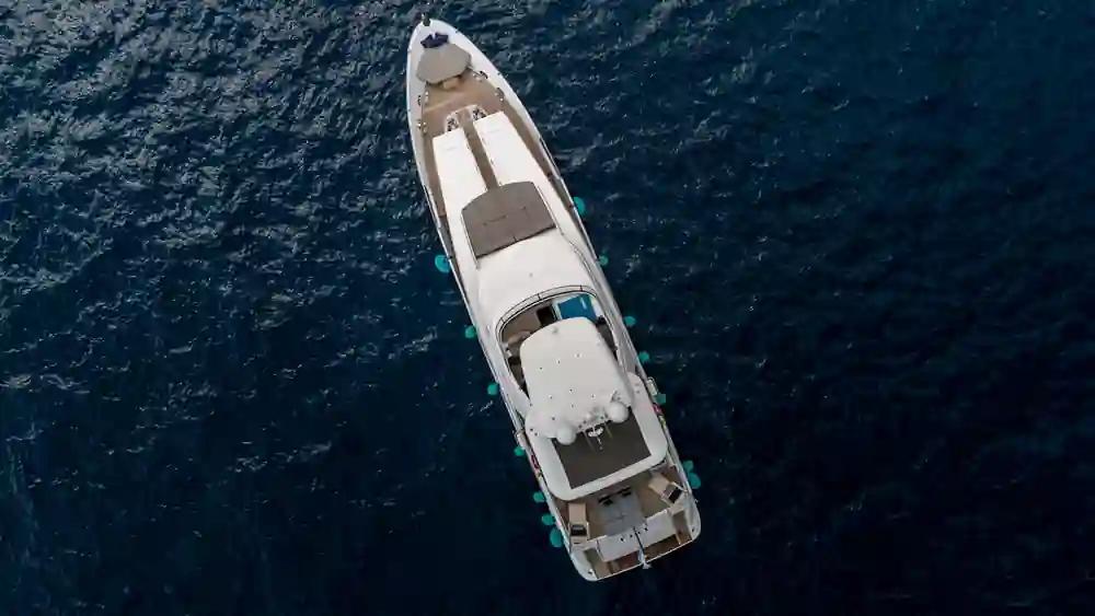 Benetti Delfino 93 a la venta