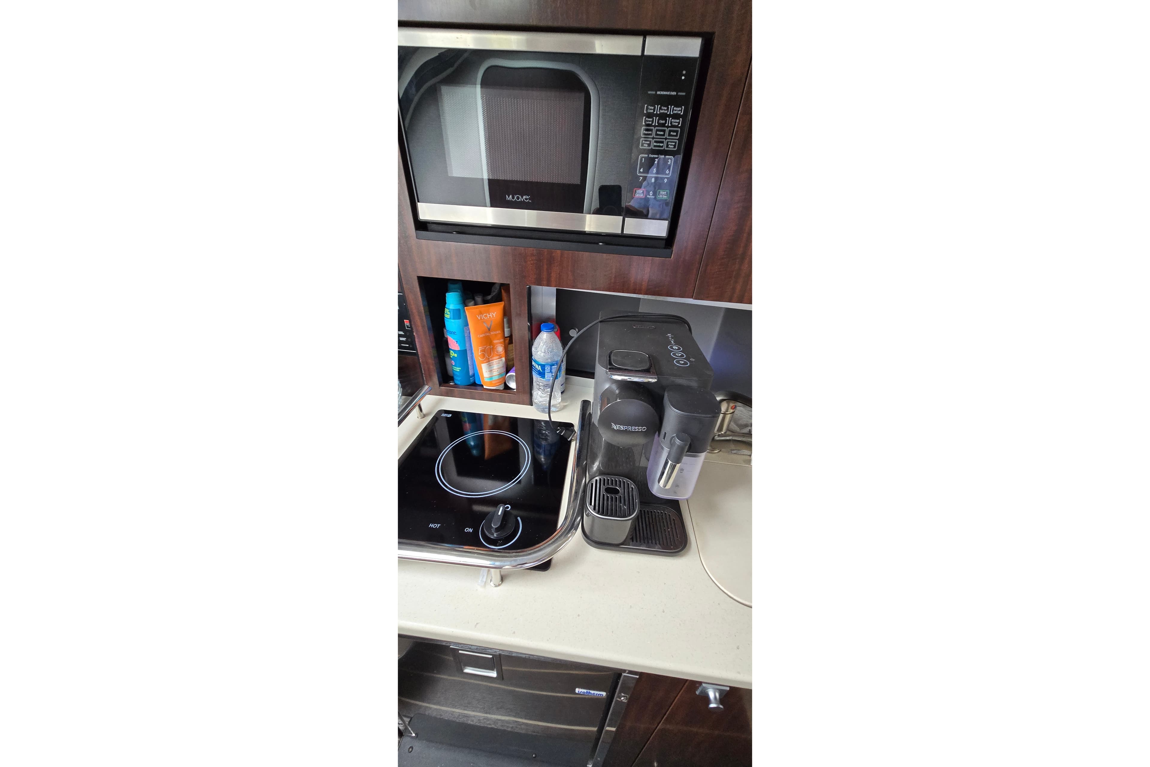 2019 Monterey 295 Sport Yacht for Sale in Miami, FL Sport Cruiser 2
