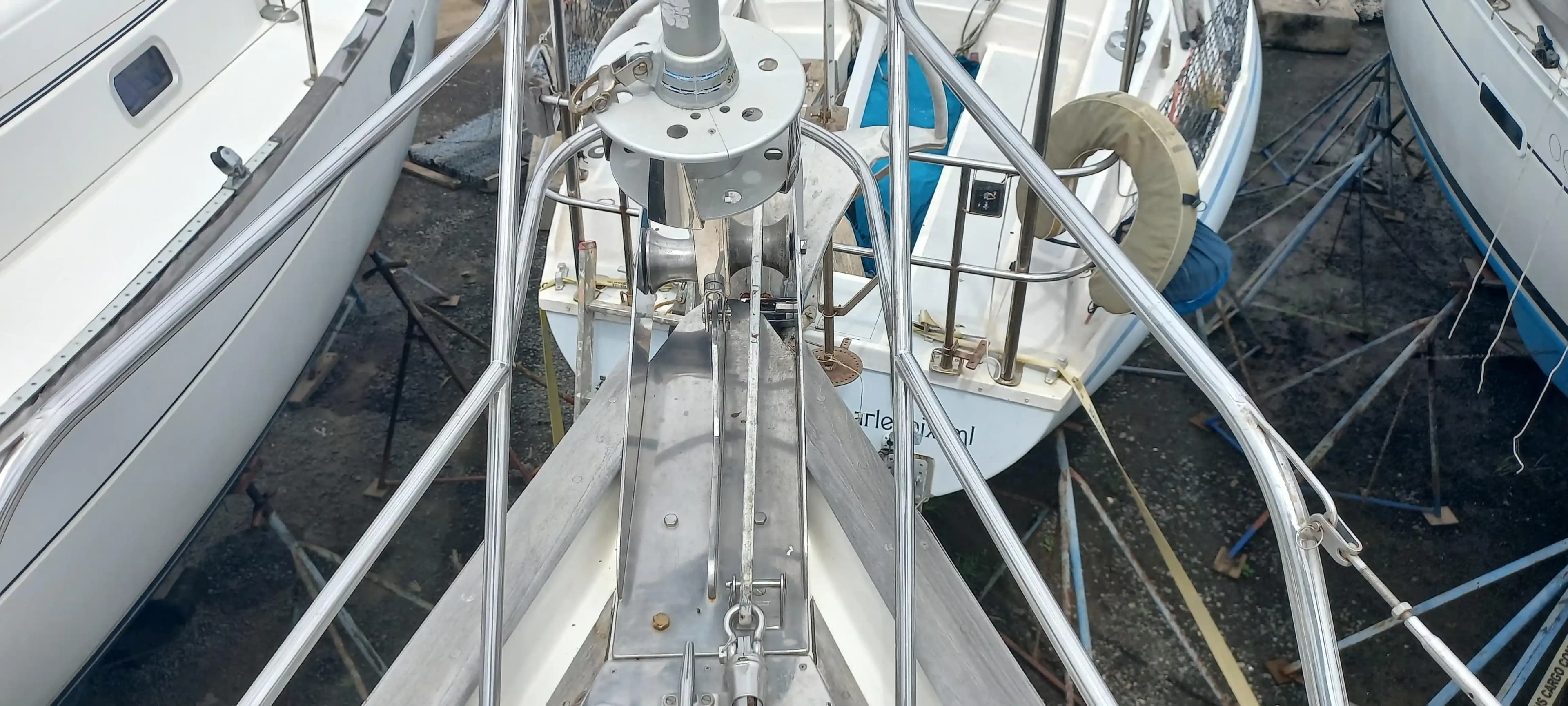 Passport Yachts 470 Center Cockpit for Sale