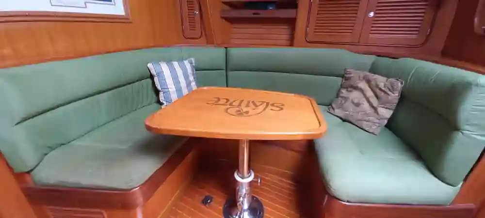 Passport Yachts 470 Center Cockpit for Sale