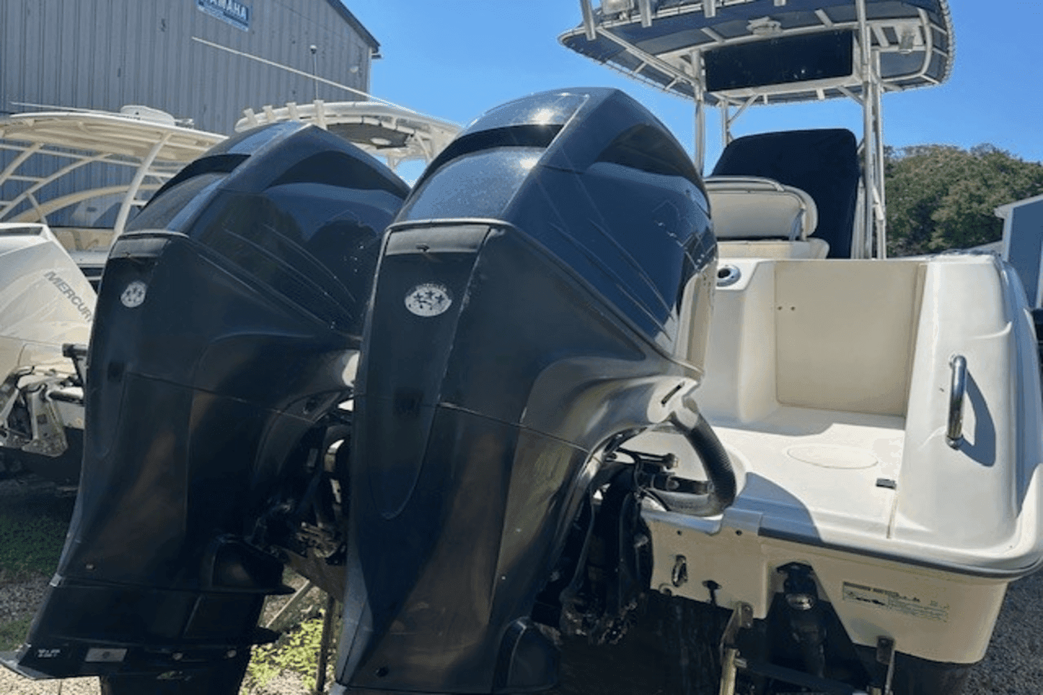 2006 Boston Whaler 240 Outrage for Sale in Wakefield, RI Center Console 4