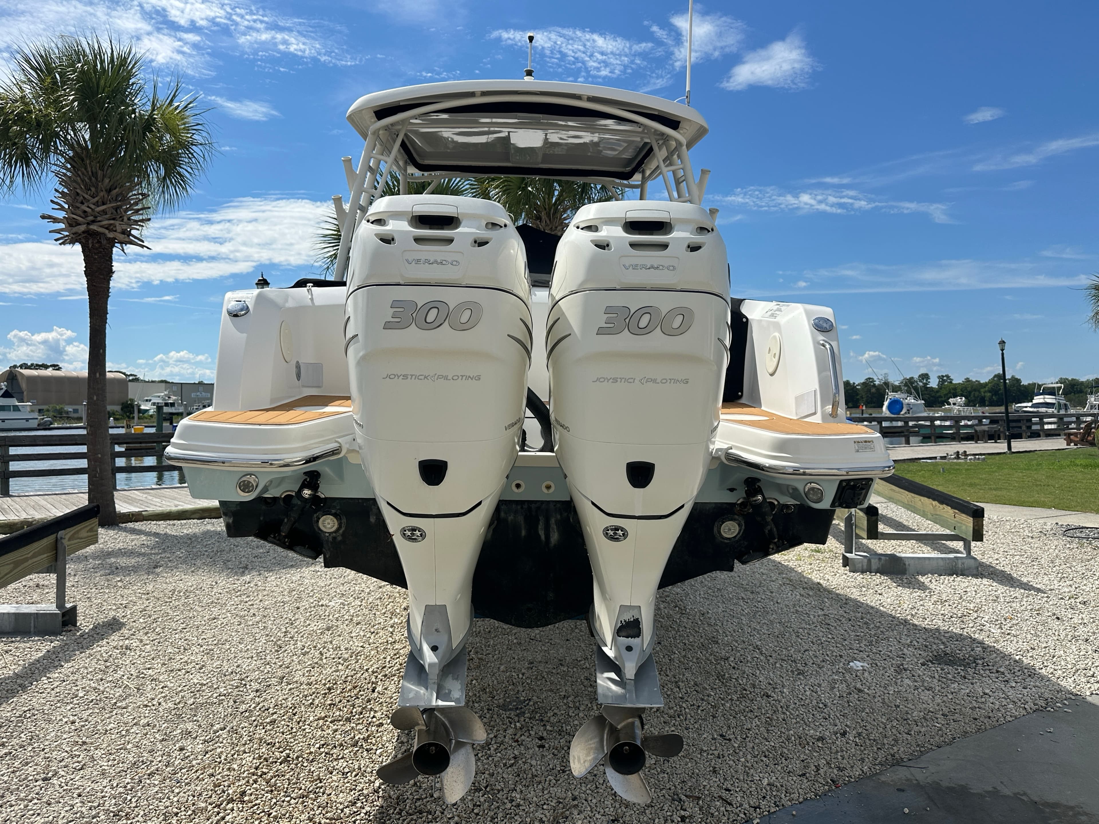2017 Boston Whaler 270 Vantage for Sale in Thunderbolt, GA Dual Console 4