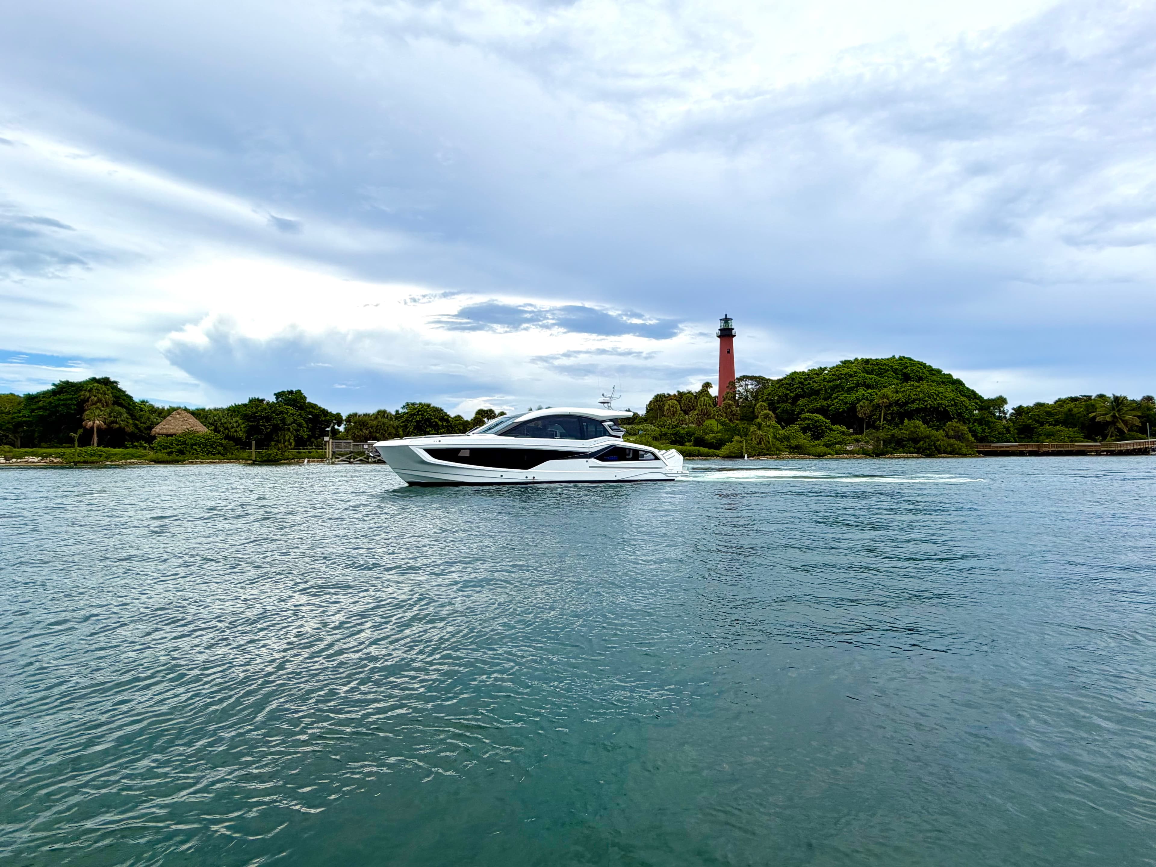 2026 Galeon Yachts 435 GTO for Sale in Jupiter, Florida Sport Cruiser 3
