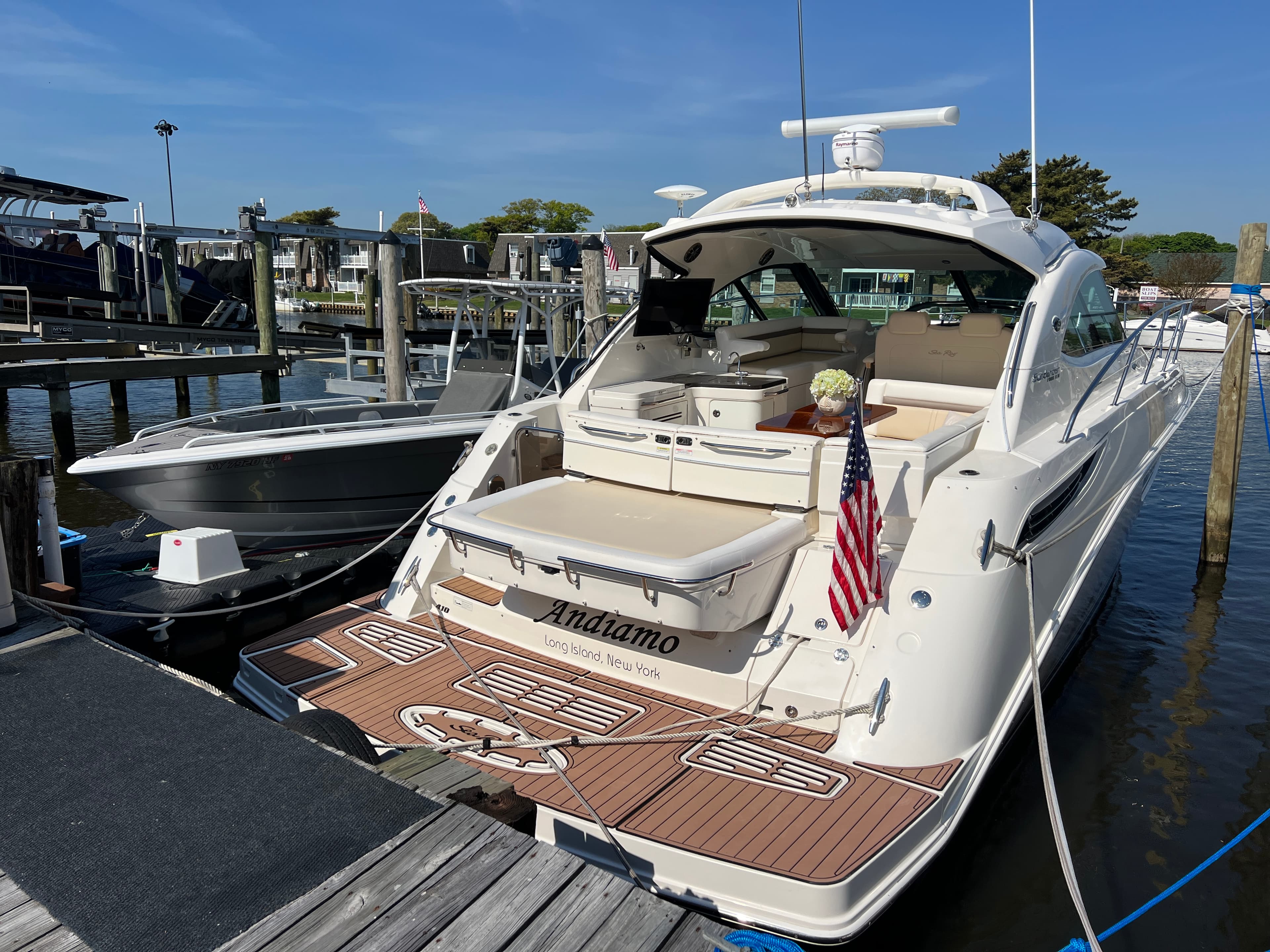 2015 Sea Ray 410 Sundancer for Sale in Huntington, NY Express Cruiser 4