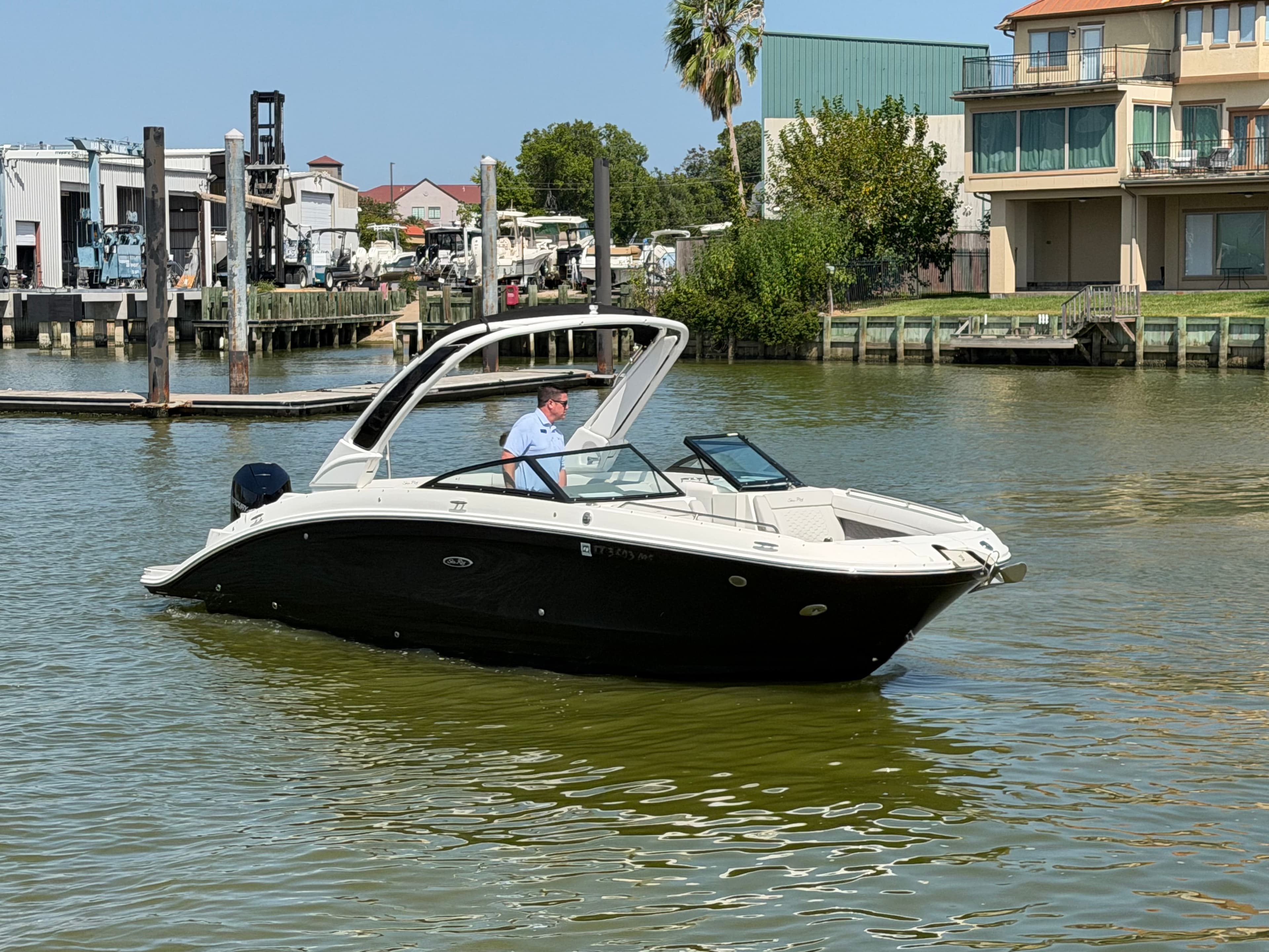 2024 Sea Ray SDX 270 Outboard for Sale in Seabrook, TX Bowrider 4