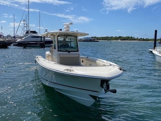 2019 Boston Whaler 330 Outrage for Sale in Pompano Beach, FL Center Console 5