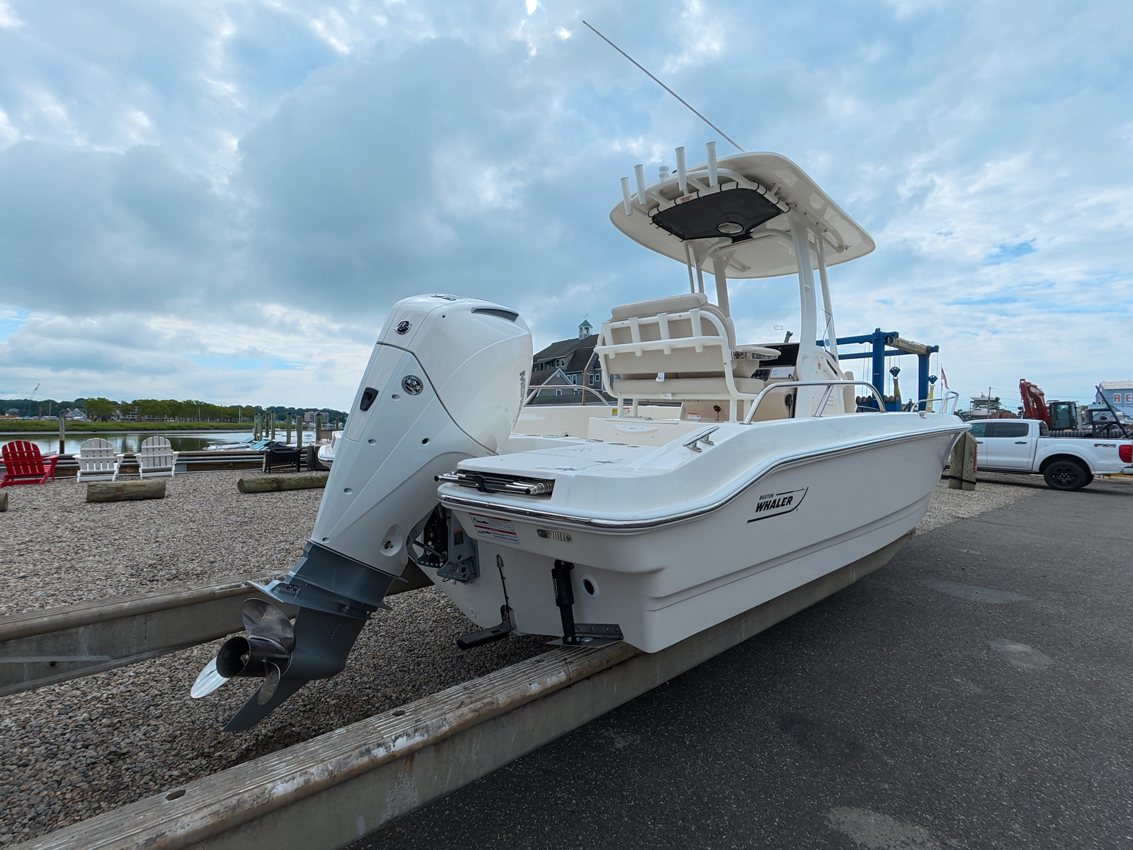 2027 Boston Whaler 220 Dauntless for Sale in Norwalk, Connecticut Center Console 4