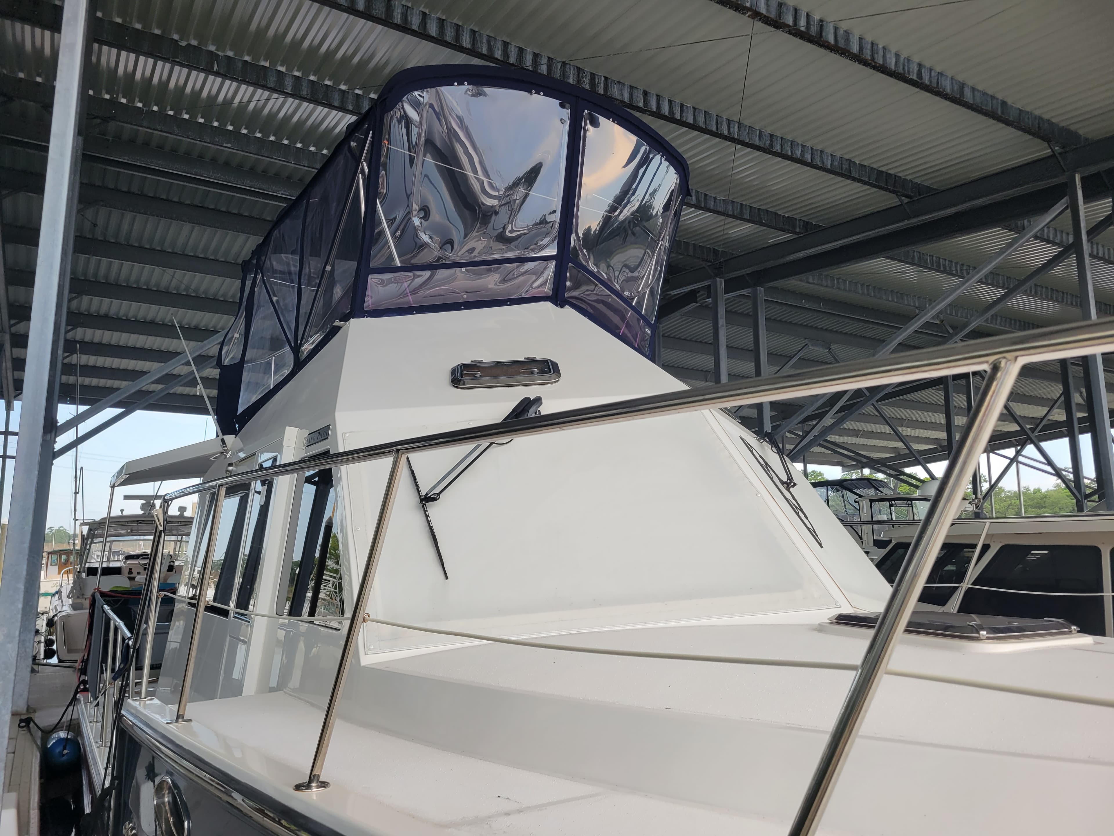 2009 Island Pilot 435 for Sale in Wilmington, North Carolina Motor Yacht 4
