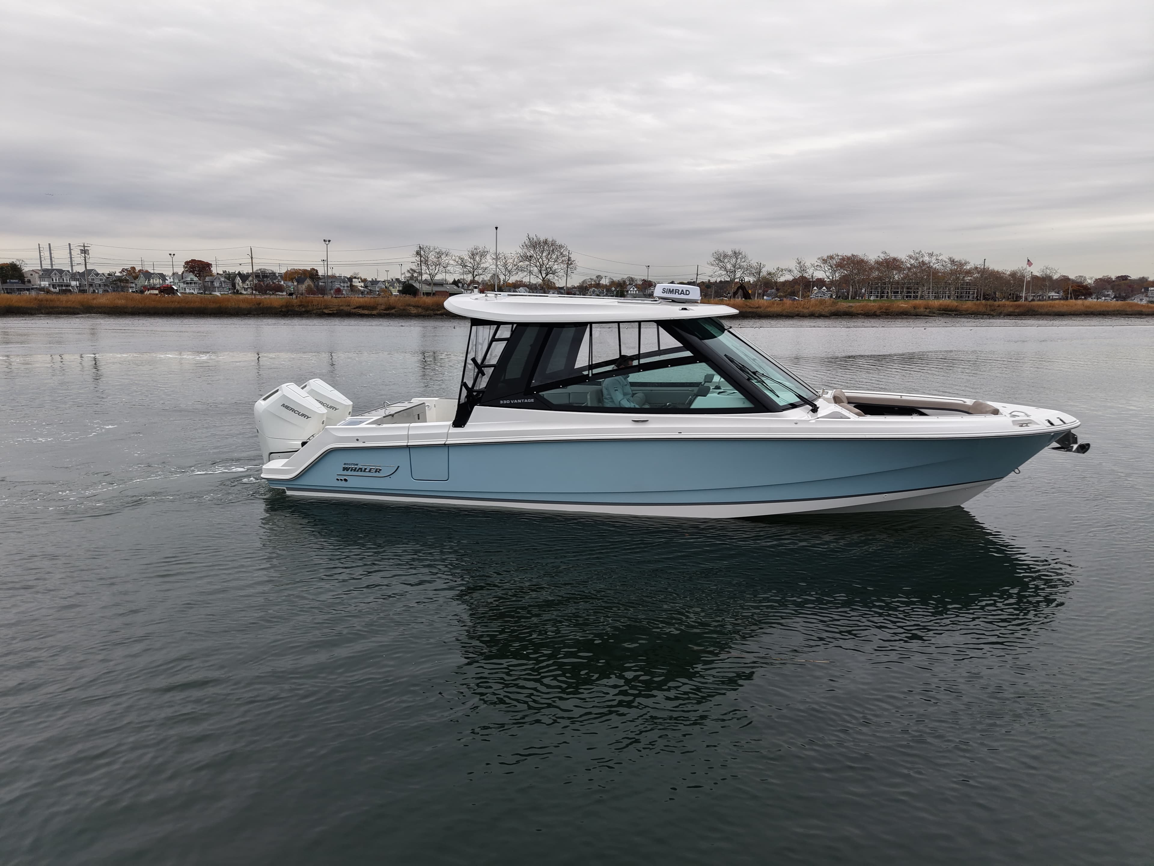2026 Boston Whaler 330 Vantage for Sale in Norwalk, Connecticut Dual Console 5