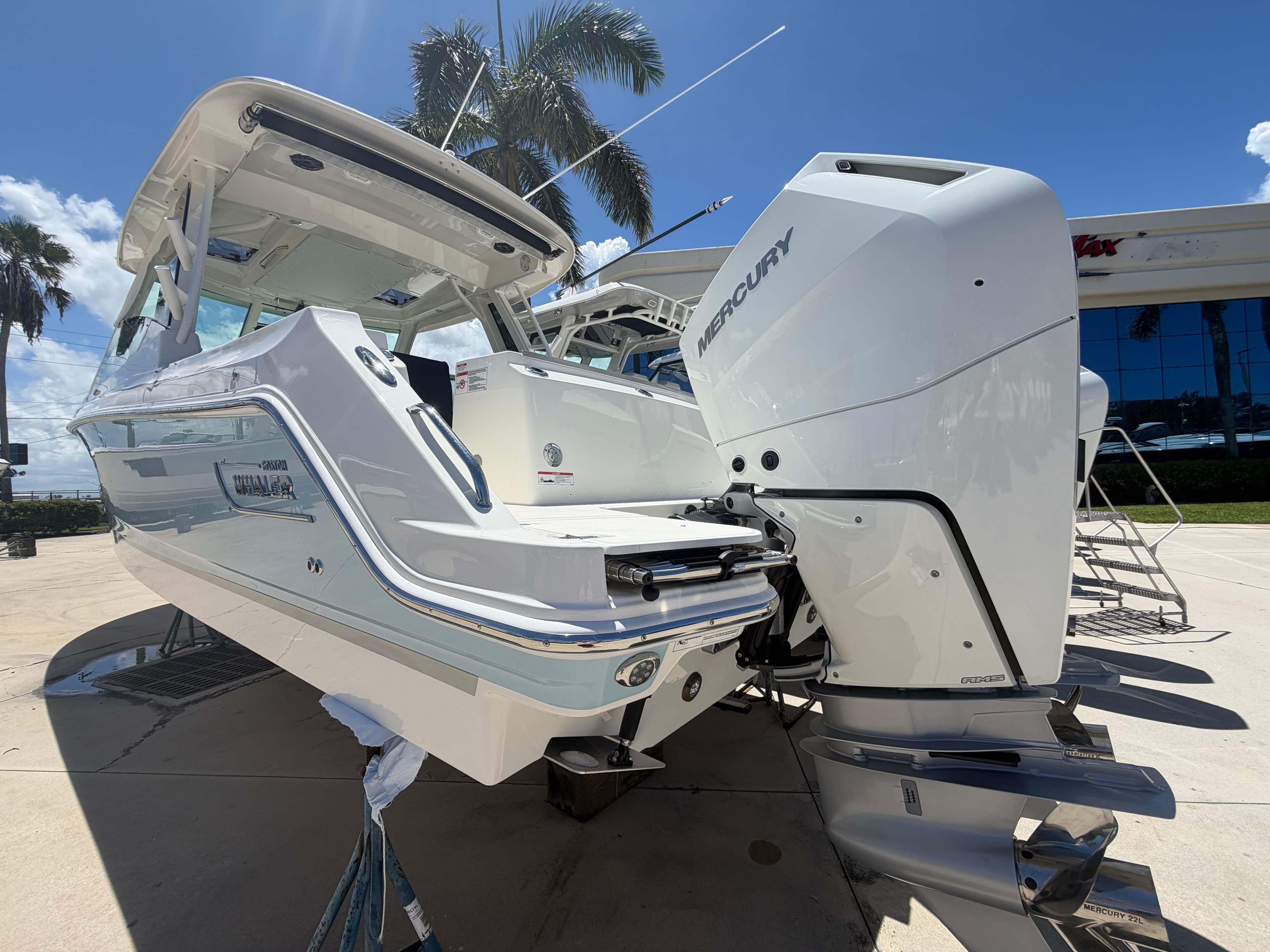 2027 Boston Whaler 330 Vantage for Sale in Stuart, Florida Dual Console 4