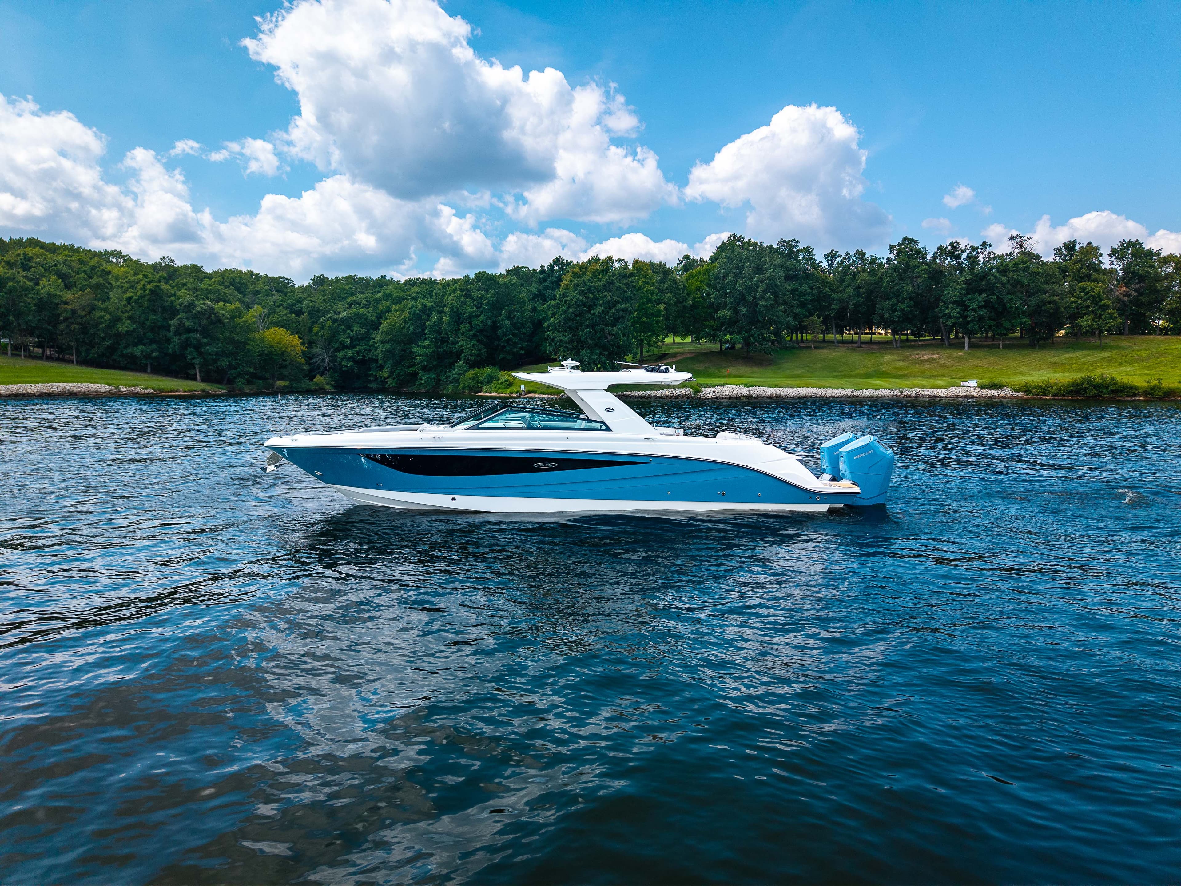 2026 Sea Ray SLX 400 Outboard for Sale in Lake Ozark, MO Bowrider 2
