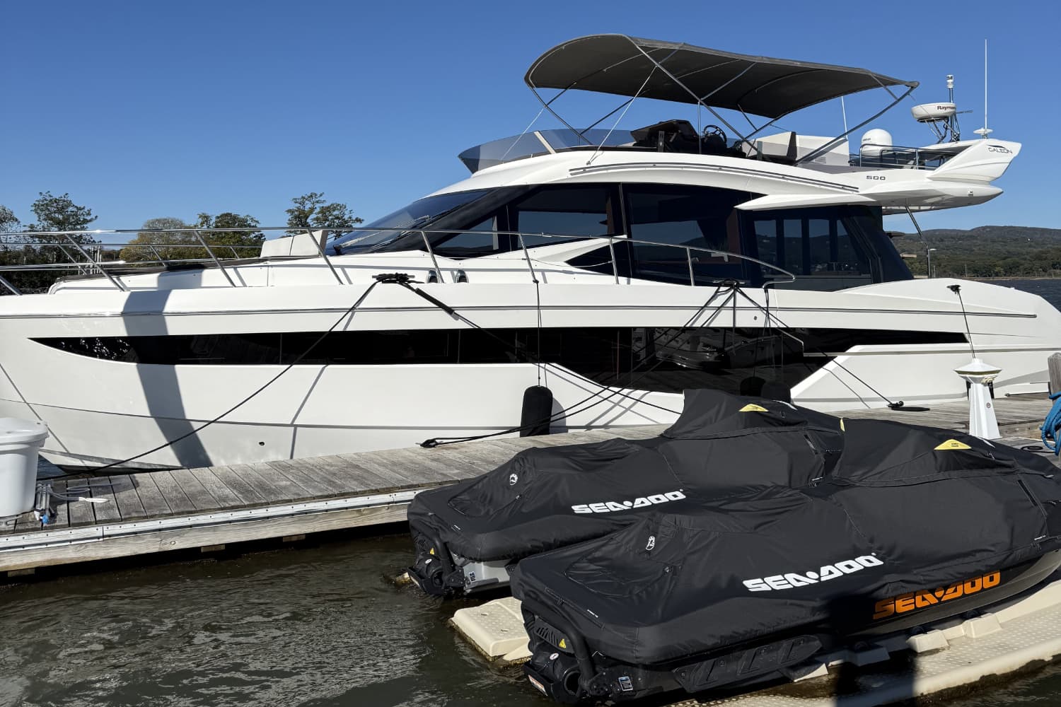 2018 Galeon Yachts 500 Fly for Sale in Huntington, NY Flybridge 5