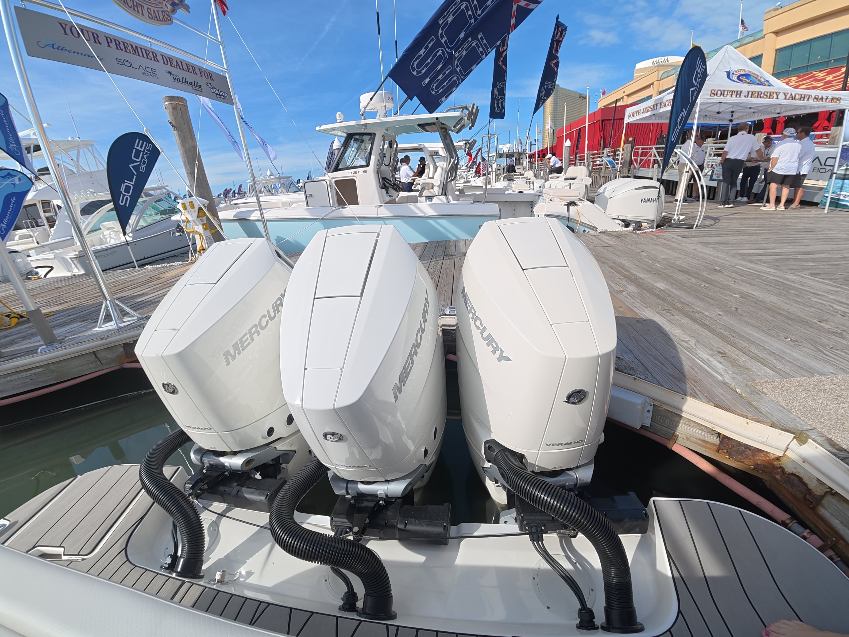 2027 Sea Ray SLX 360 Outboard for Sale in Somers Point, New Jersey Bowrider 3