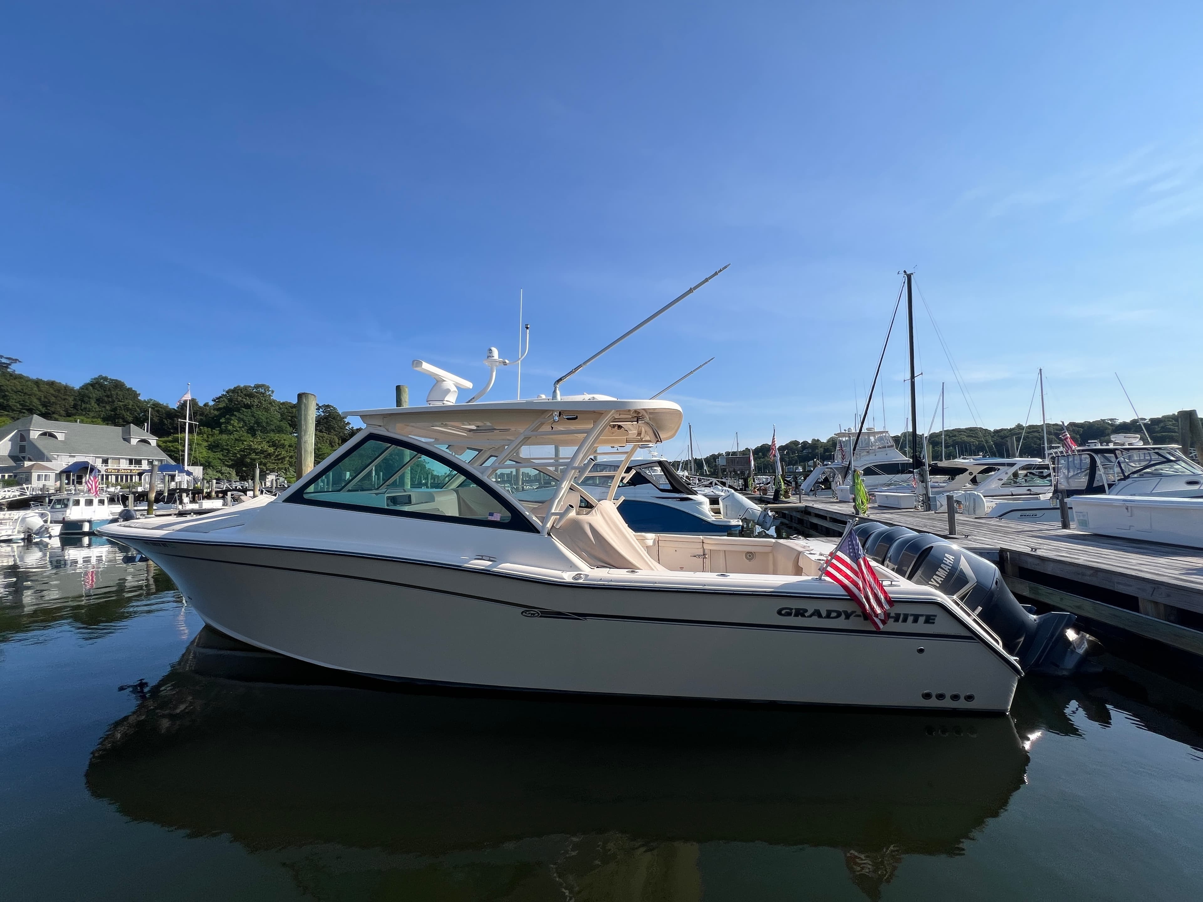 2017 Grady-White Boats Freedom 375 for Sale in Huntington, NY Bowrider 2
