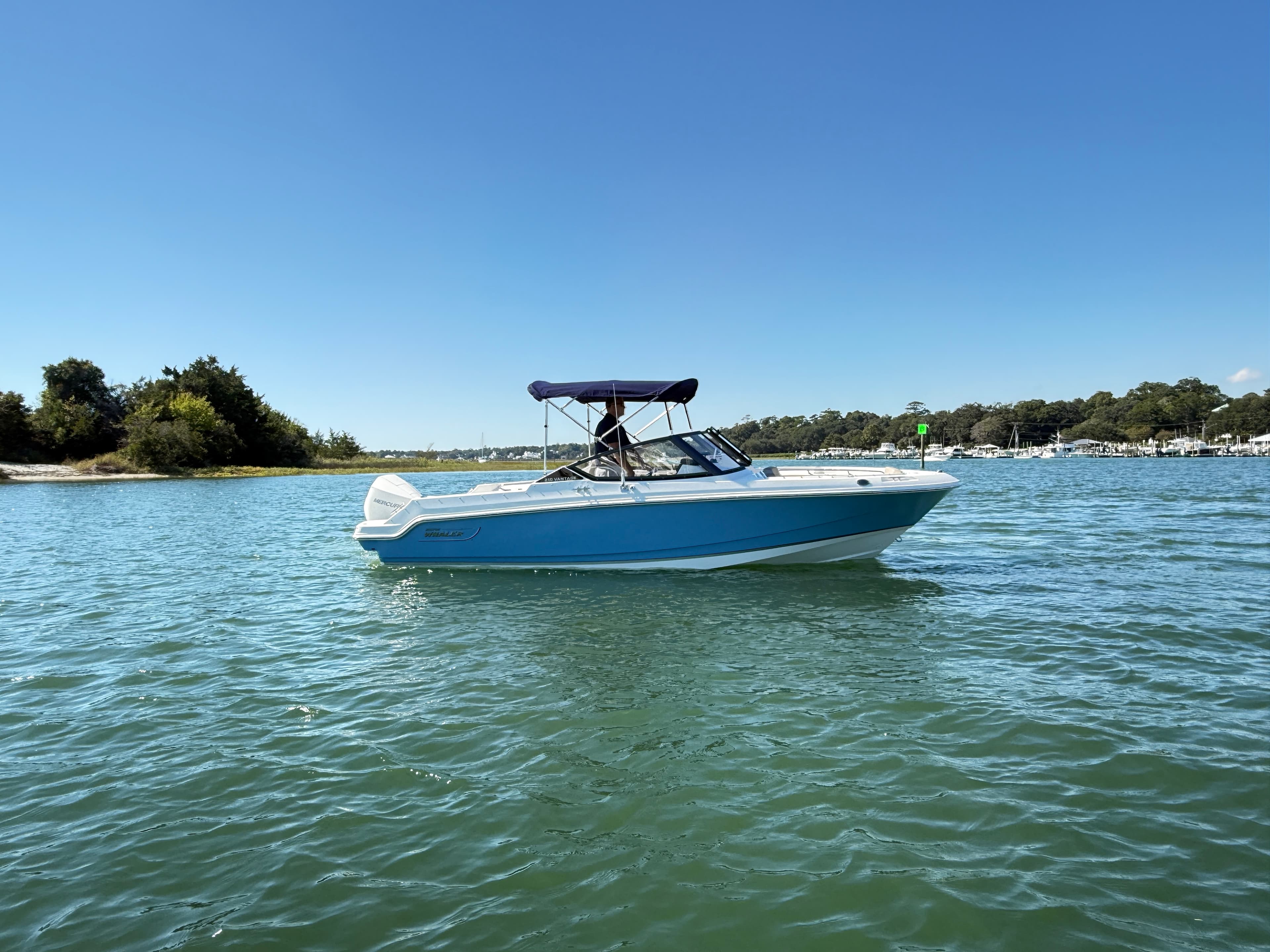 2027 Boston Whaler 210 Vantage for Sale in Wrightsville Beach, North Carolina Bowrider 3