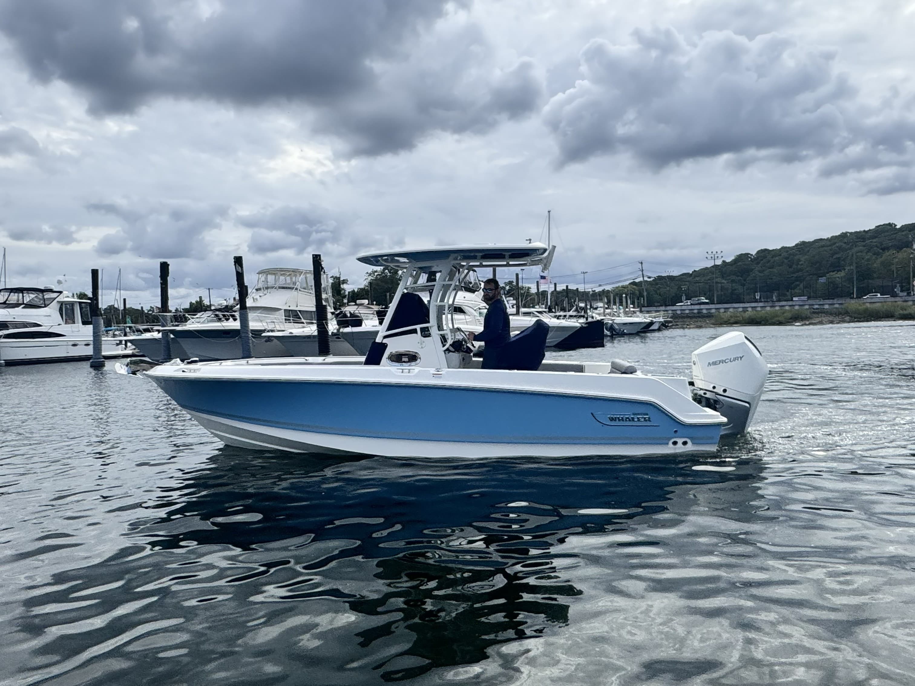 2026 Boston Whaler 230 Outrage for Sale in Huntington, NY Center Console