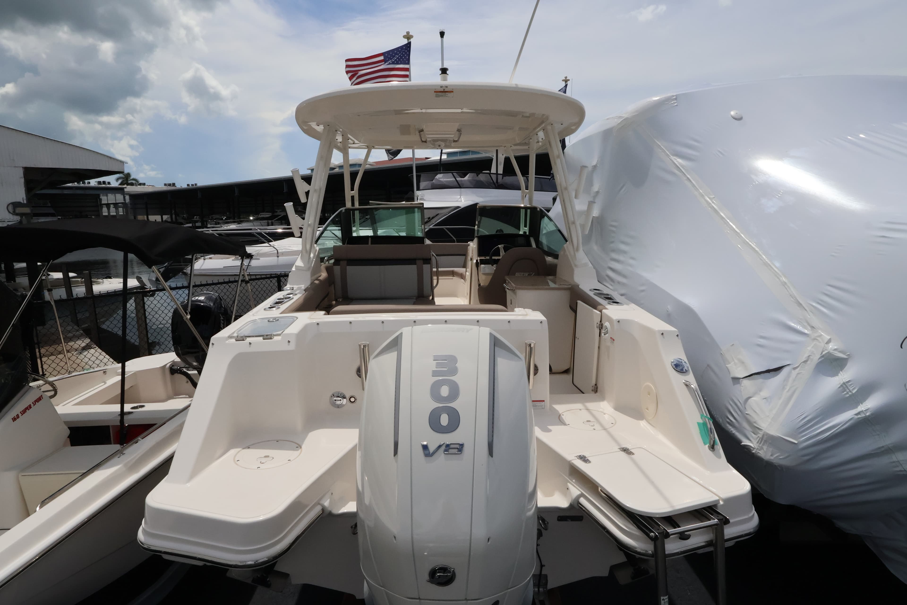 2026 Boston Whaler 240 Vantage for Sale in Naples, Florida Dual Console 4