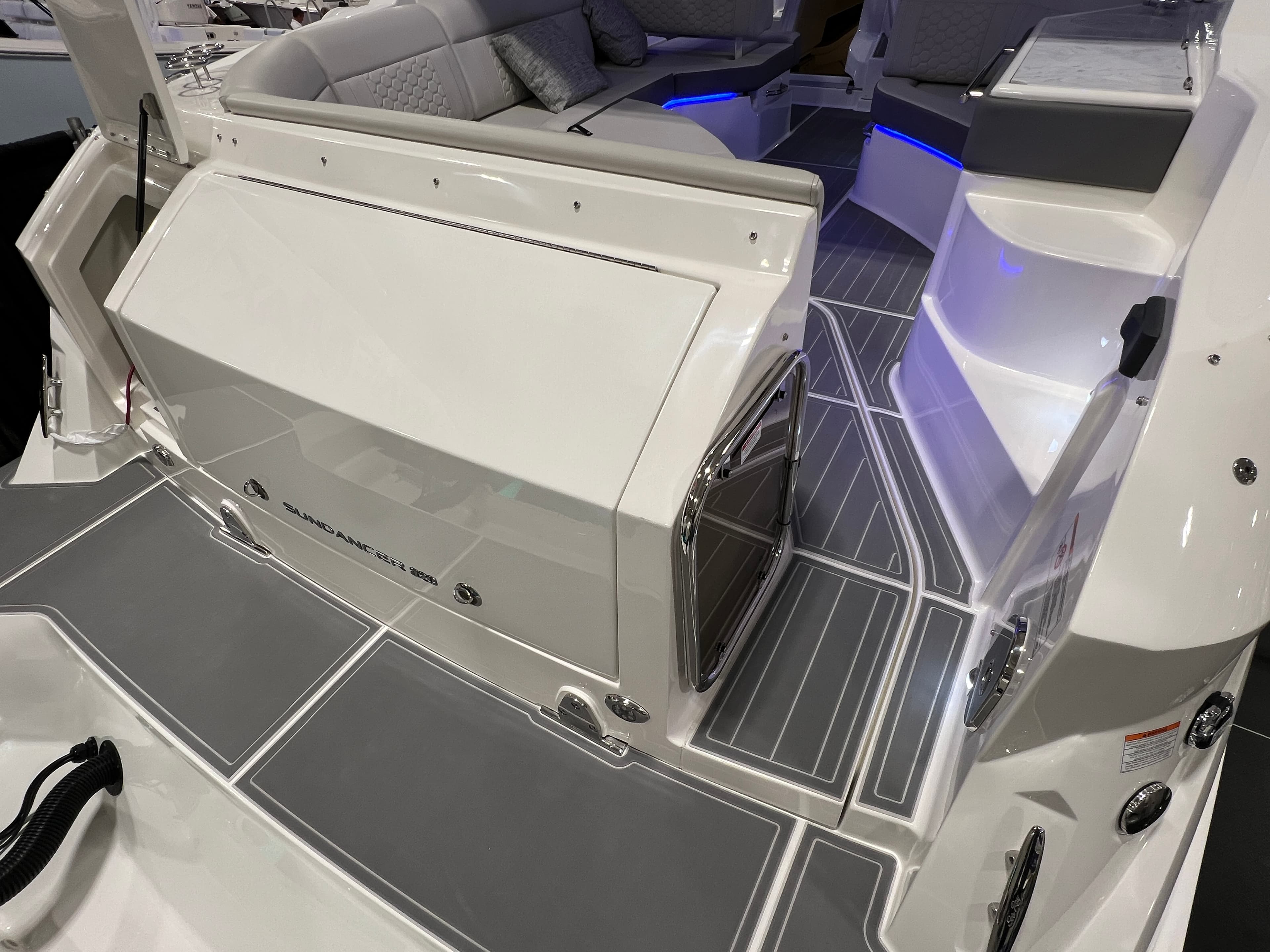 2026 Sea Ray Sundancer 320 Outboard for Sale in Charleston, SC Express Cruiser 5