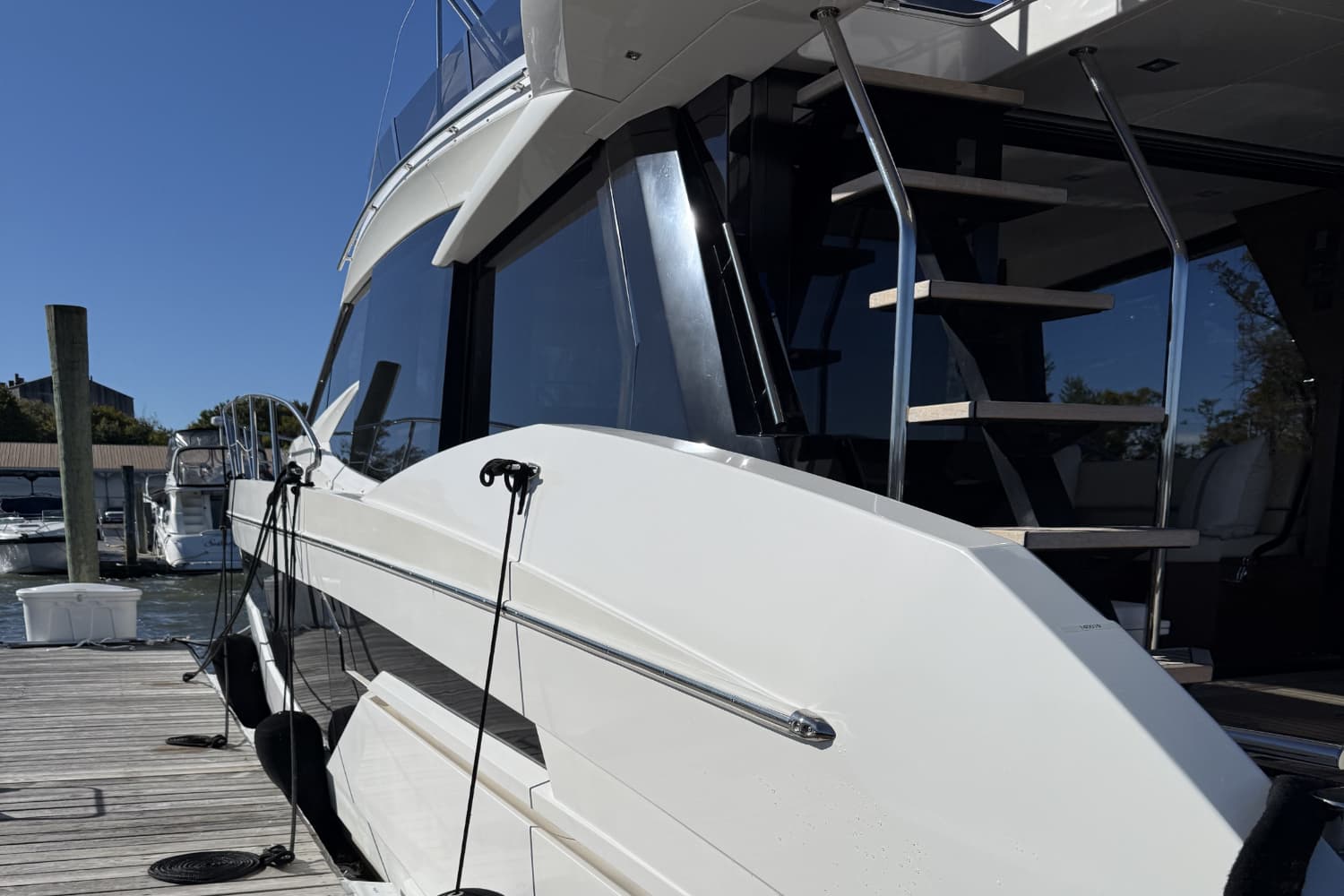 2018 Galeon Yachts 500 Fly for Sale in Huntington, NY Flybridge 4