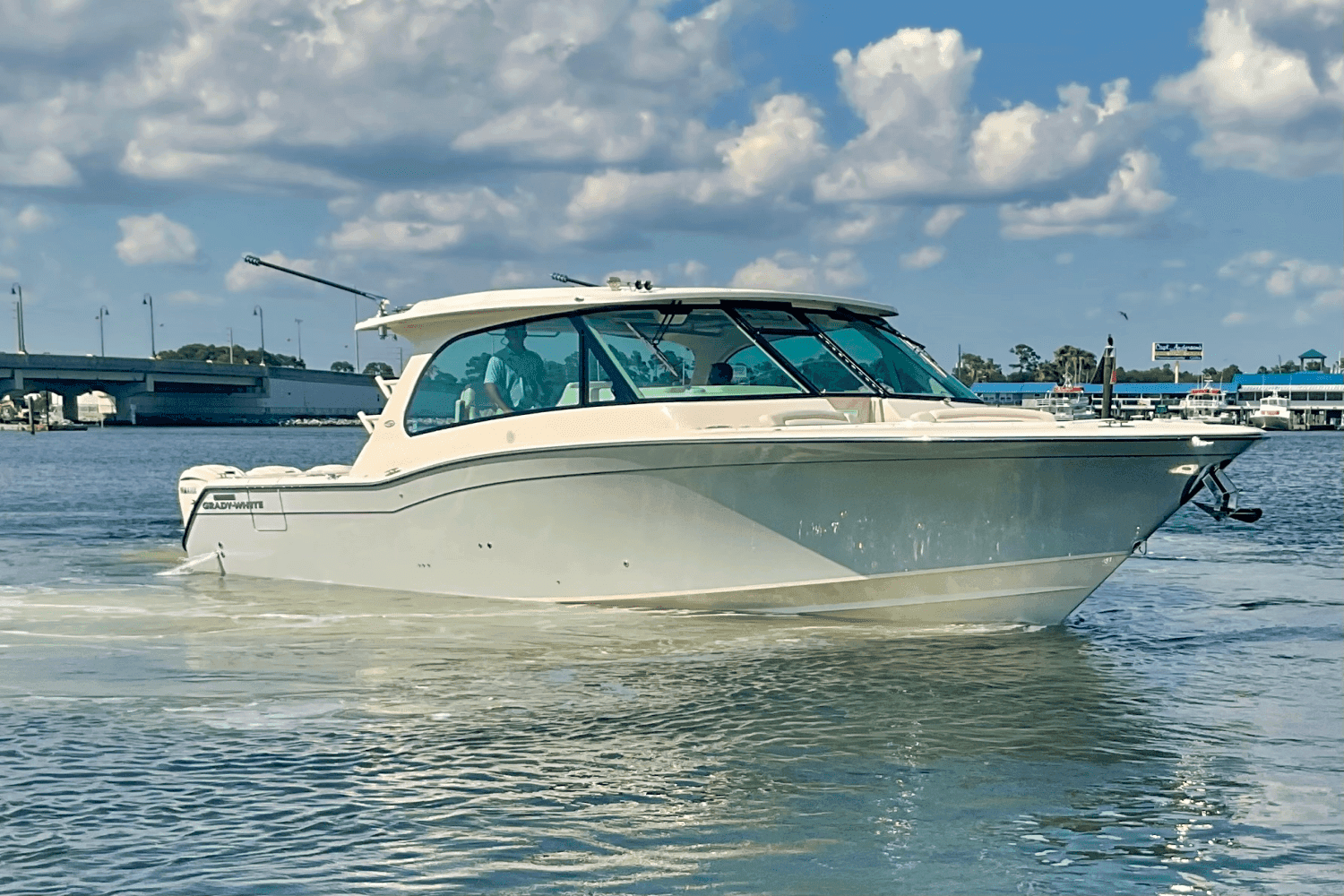 2026 Grady-White Boats Freedom 415 for Sale in Panama City, FL Dual Console 3