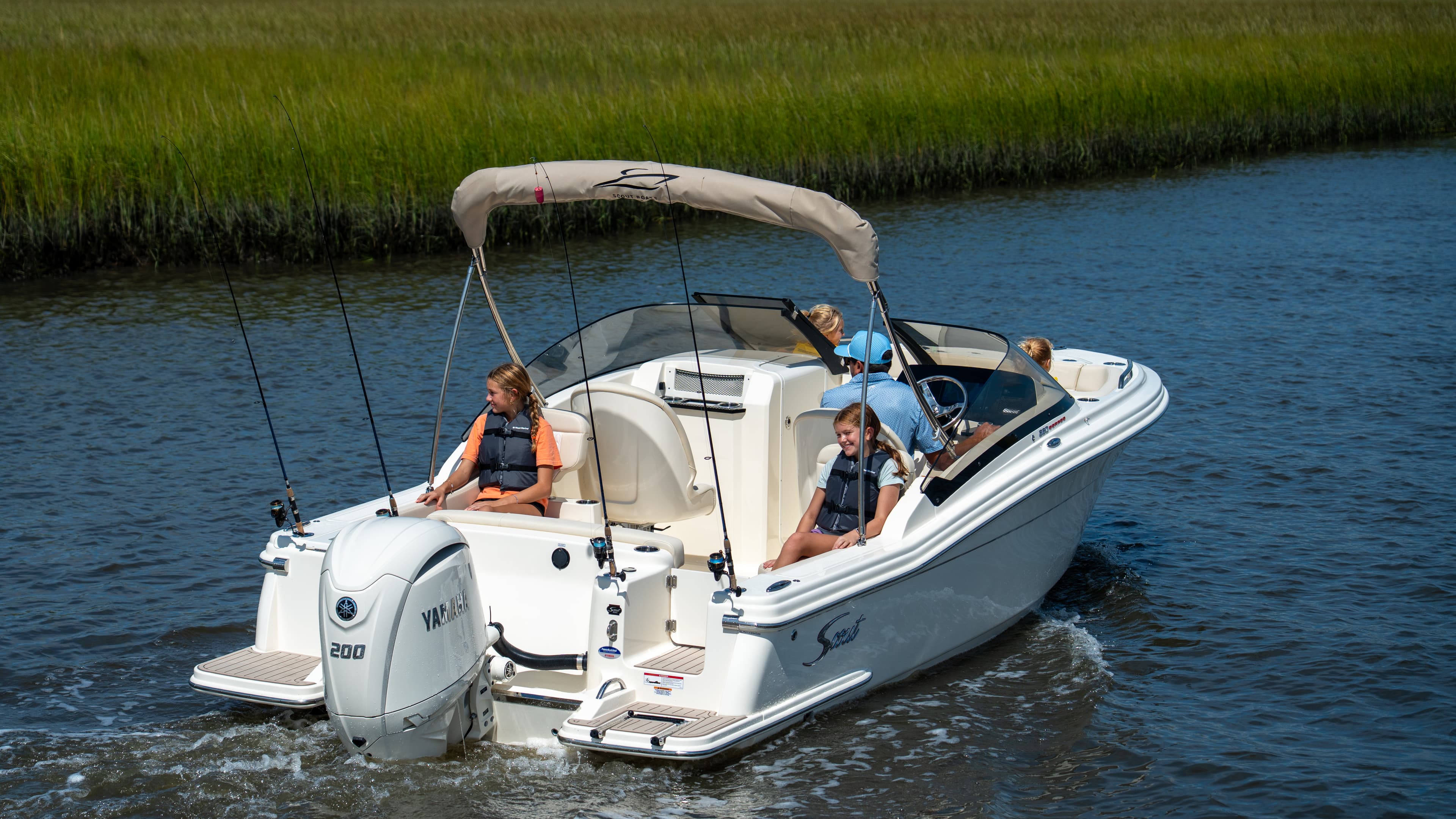 2026 Scout Boats 220 Dorado for Sale in Grasonville, MD Dual Console 4