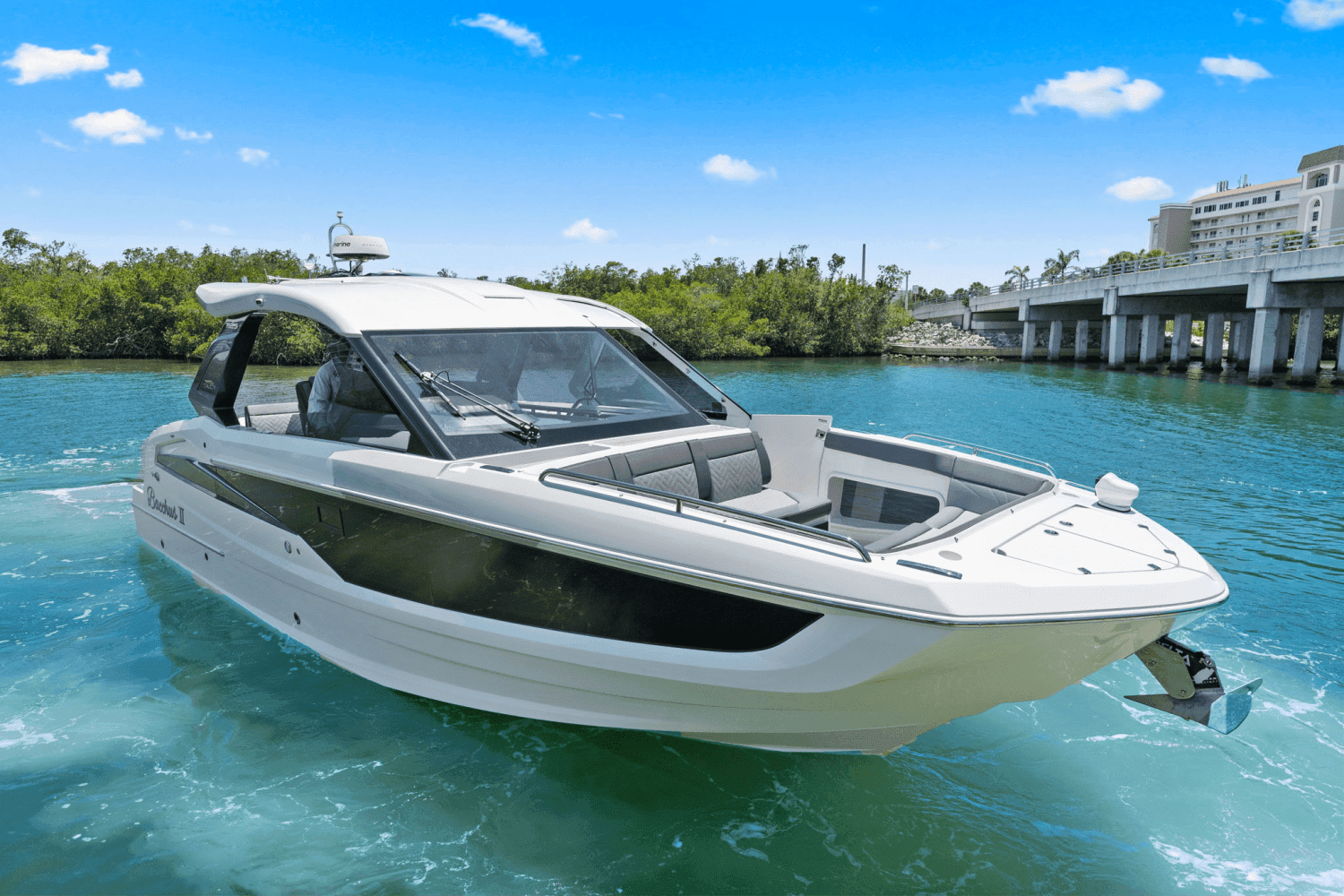 2024 Galeon Yachts 325 GTO for Sale in Naples, Florida Bowrider 4